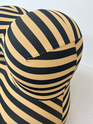 Butaca “Abrazo de Mamá” Escultórica - furniture 